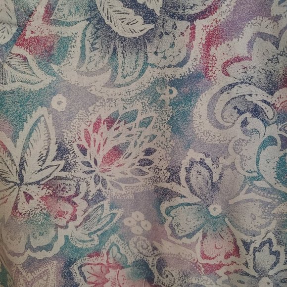 Women's Scrub Top Fundamentals by White Swan , Pastel, Pocket,Leaf Floral, Large - Picture 3 of 5